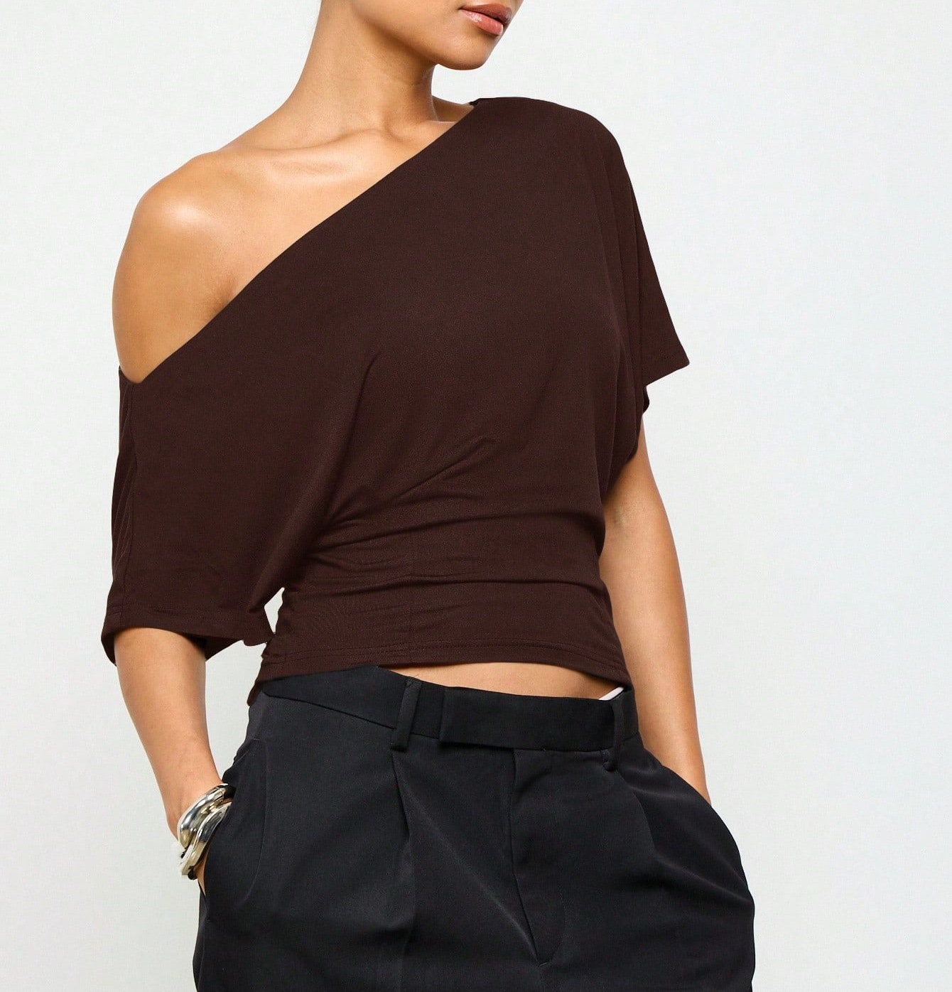 Women's Off-Shoulder Loose T-Shirt with Batwing Sleeves and Cinched Waist