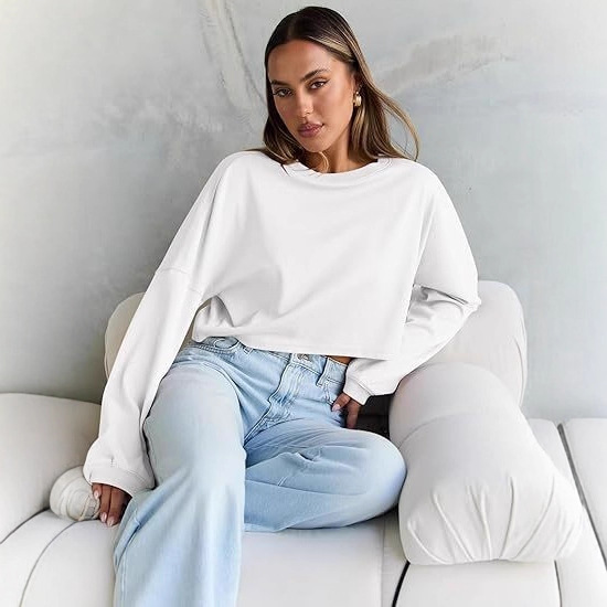 Women's Urban Style Polyester Long Sleeve Crewneck Loose Fit T-Shirt