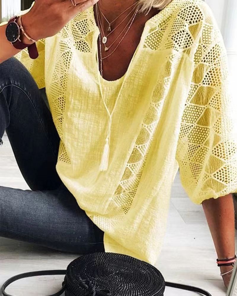 Women's Lace Hollow-Out Spliced U-Neck 3/4 Sleeve T-Shirt