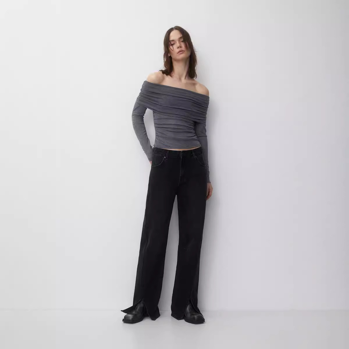 Sexy Off-Shoulder Long-Sleeve T-Shirt Solid Color Slim Fit Cropped Top