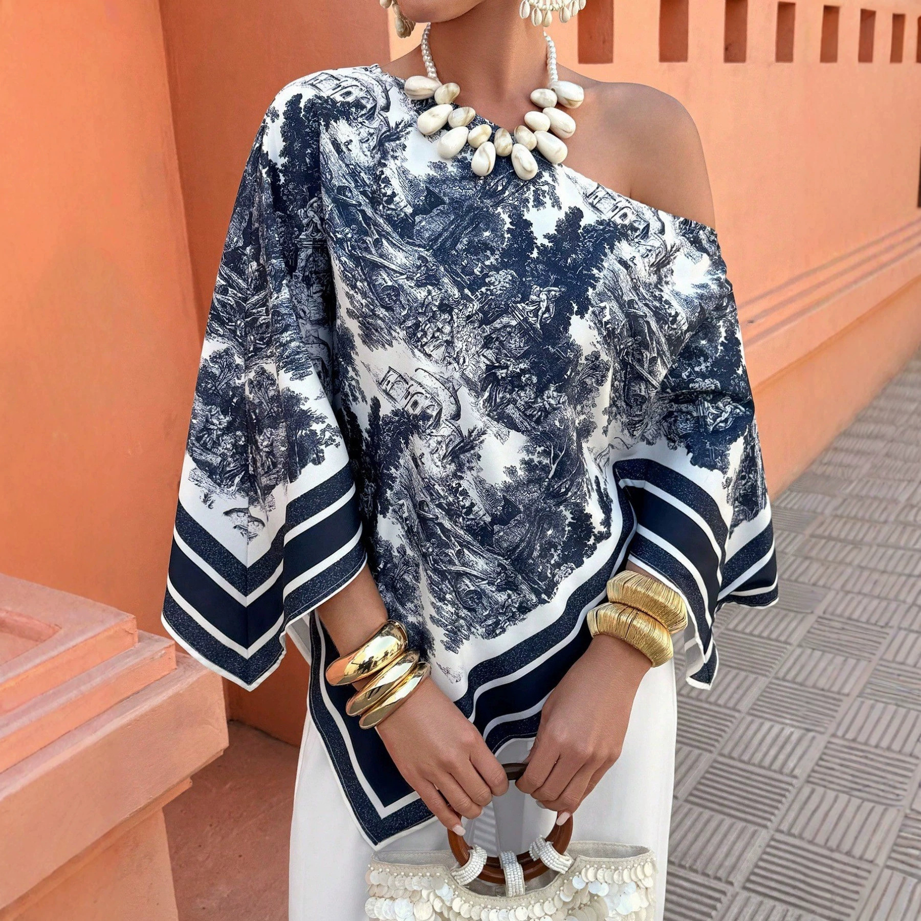 Retro Floral One-Shoulder Bell Sleeve Loose Resort Top