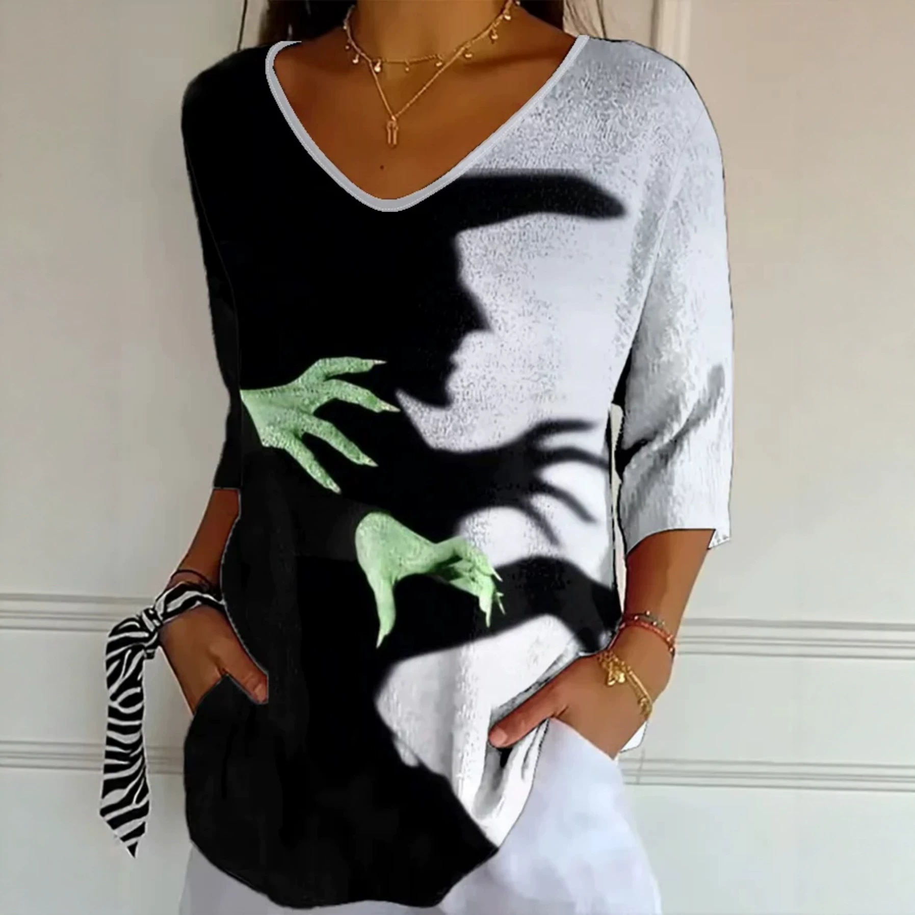 Halloween Ghost Print V-Neck Half-Sleeve Women's T-Shirt