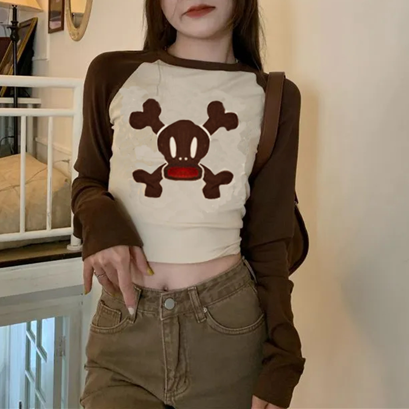 Women's Cropped Skull Print Slim Fit Colorblock Crewneck Long Sleeve Tee