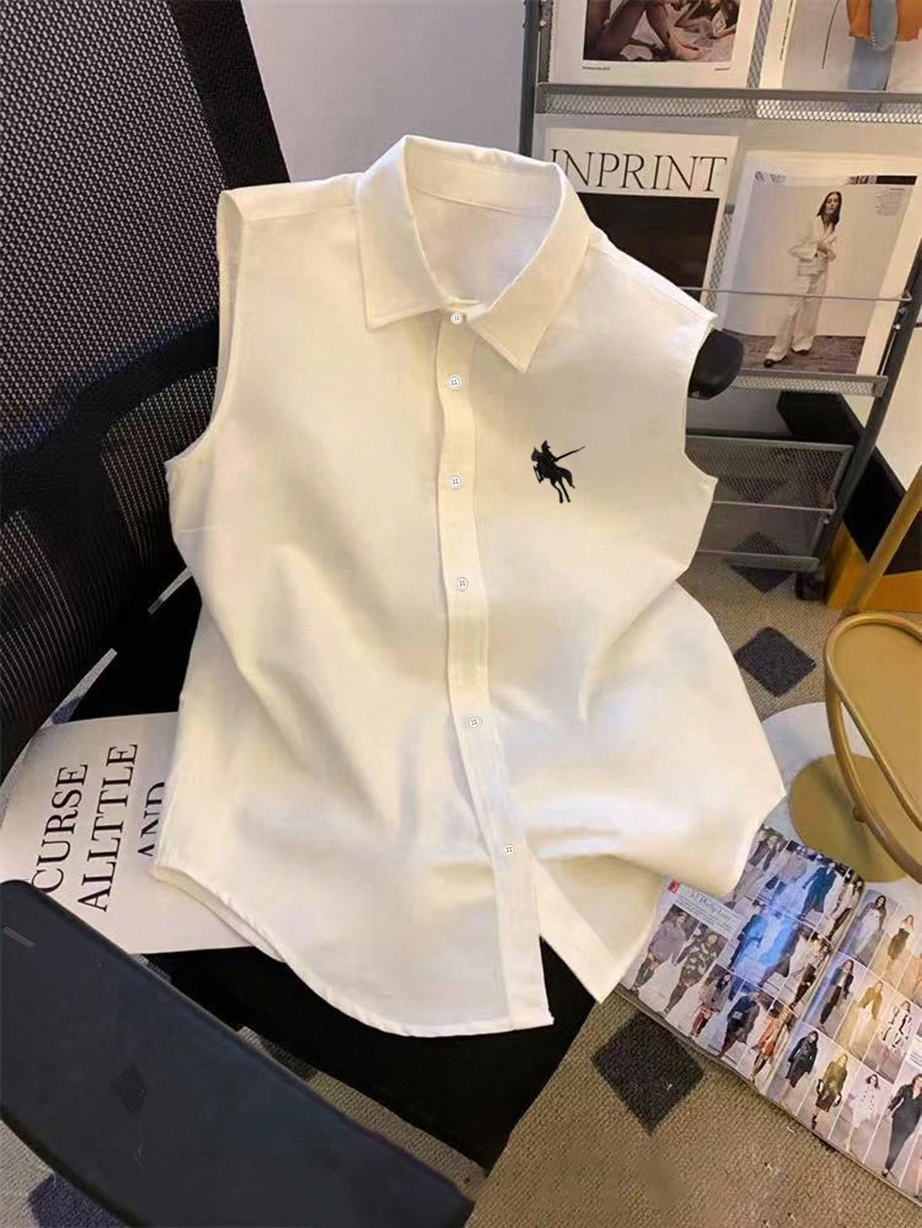 Embroidered Collared Sleeveless Blouse
