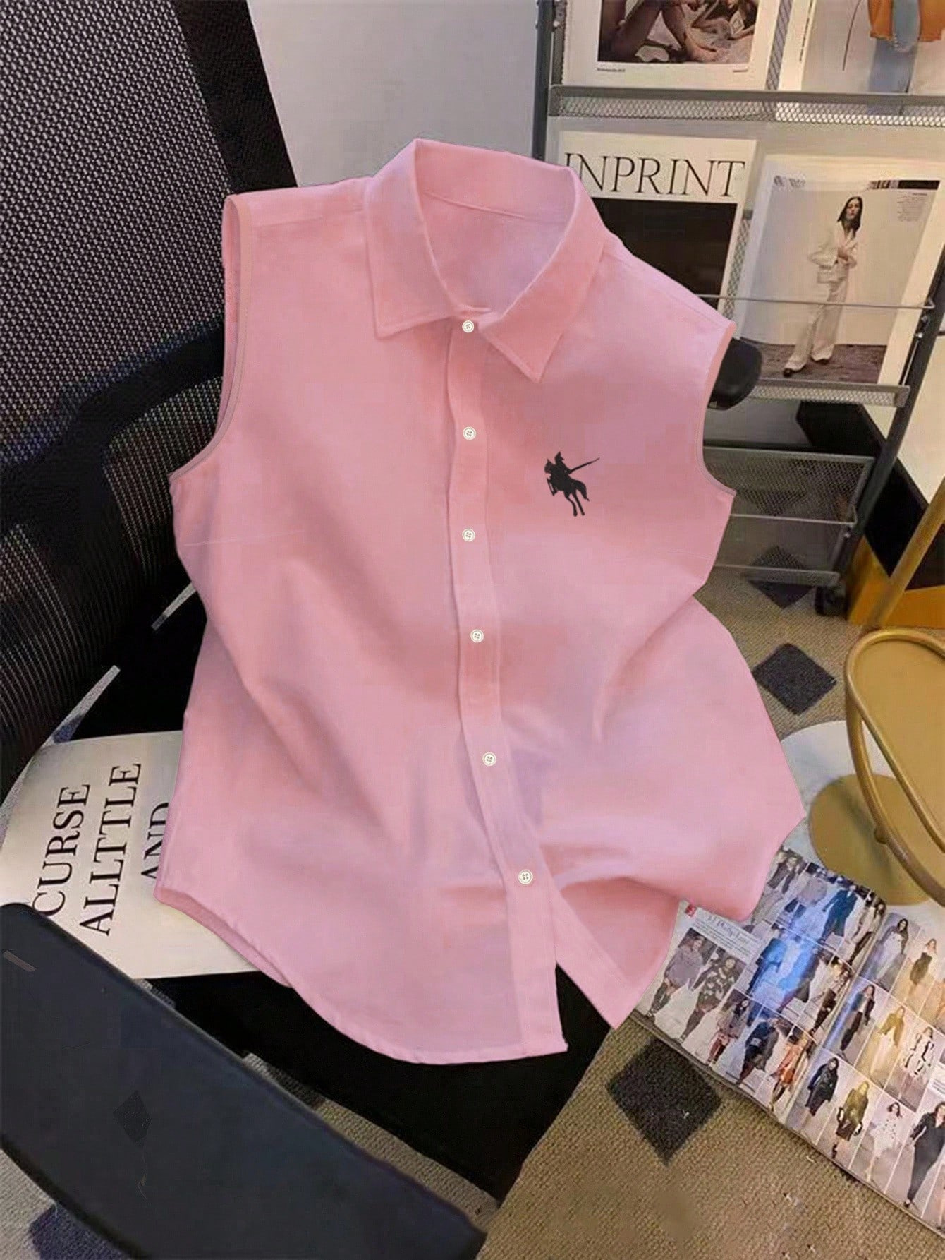 Embroidered Collared Sleeveless Blouse