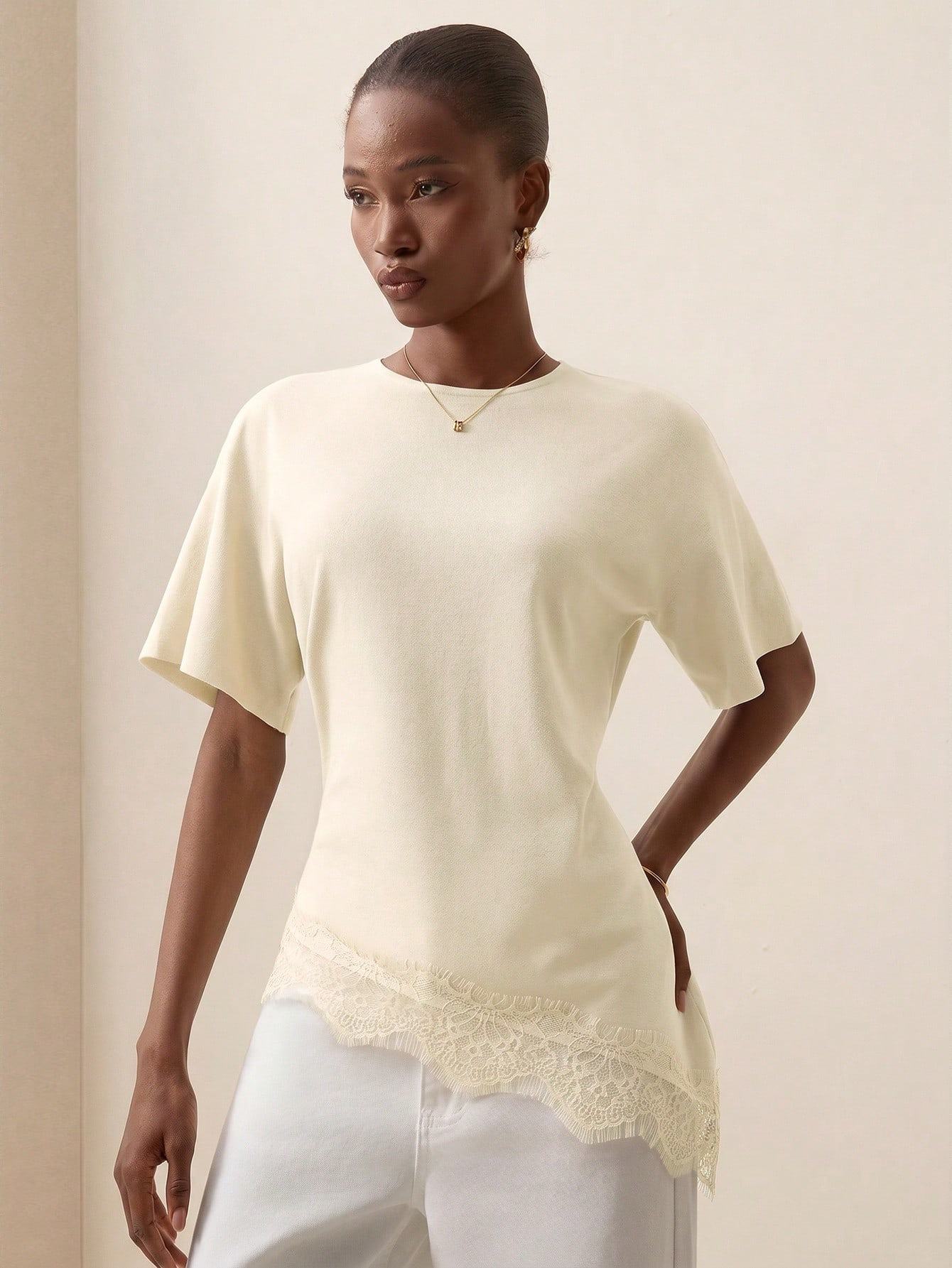 Women's Summer Round Neck Hollow Lace Trim Short Sleeve Solid Color Asymmetrical Hem T-Shirt