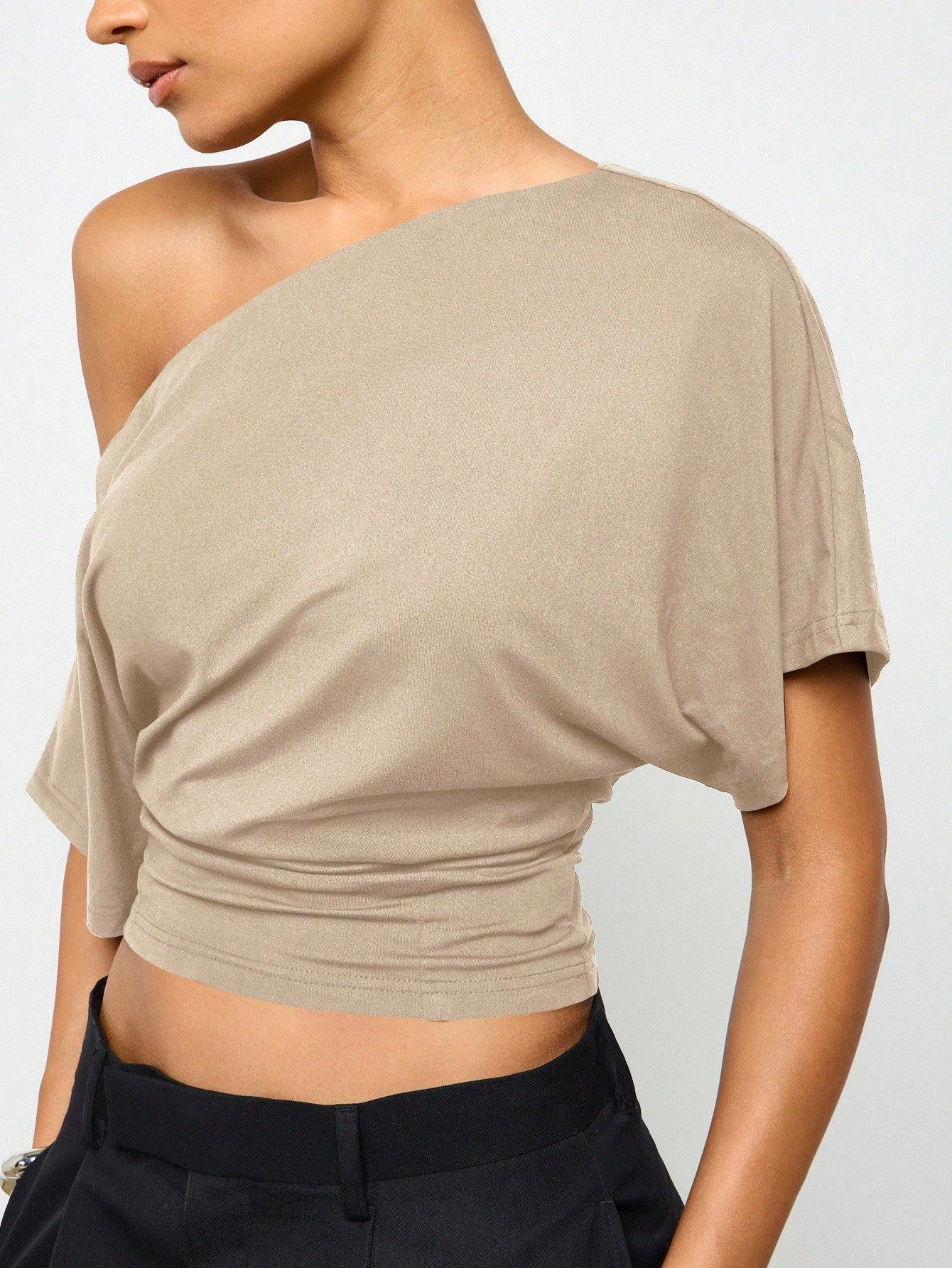 Women's Off-Shoulder Loose T-Shirt with Batwing Sleeves and Cinched Waist