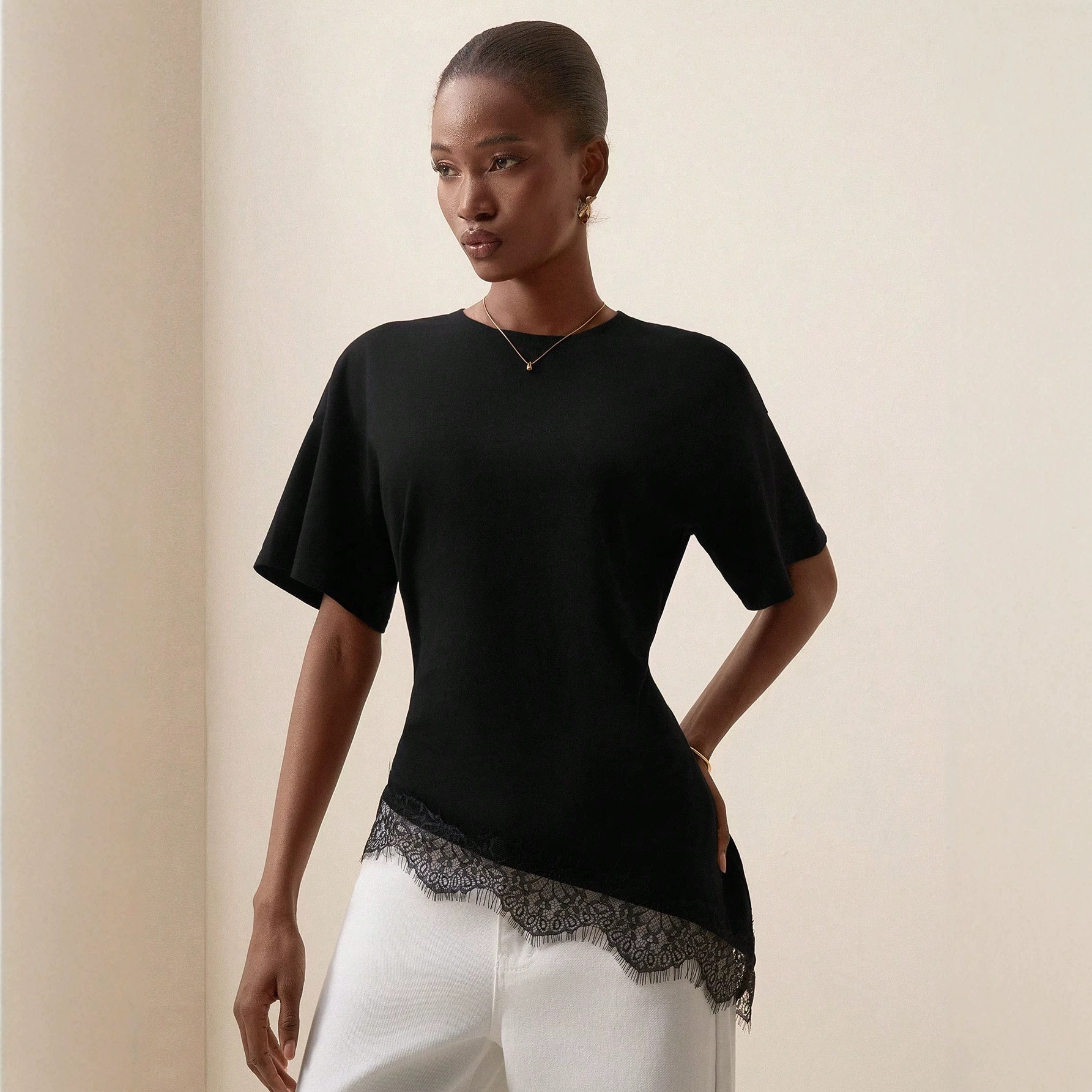 Women's Summer Round Neck Hollow Lace Trim Short Sleeve Solid Color Asymmetrical Hem T-Shirt
