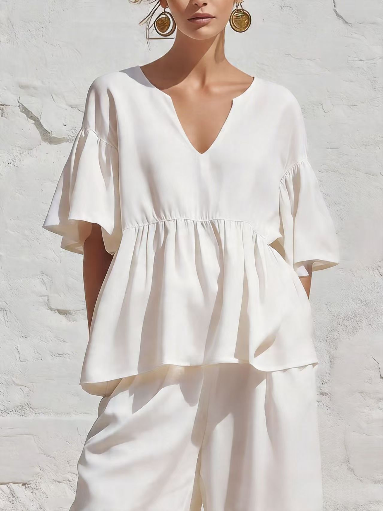 Women's Solid V-Neck Ruffle Sleeve Loose Knit Top