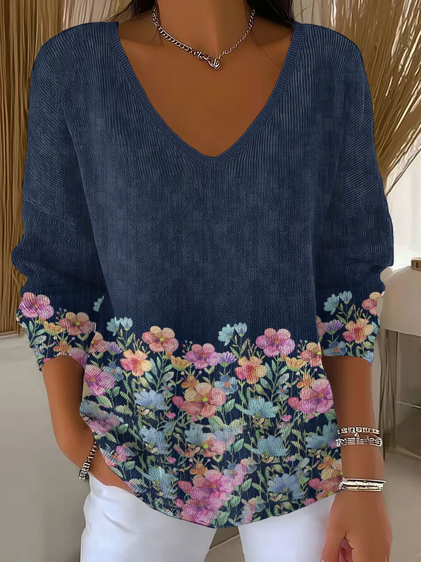 Women's Floral Star Print V-Neck Long-Sleeve T-Shirt