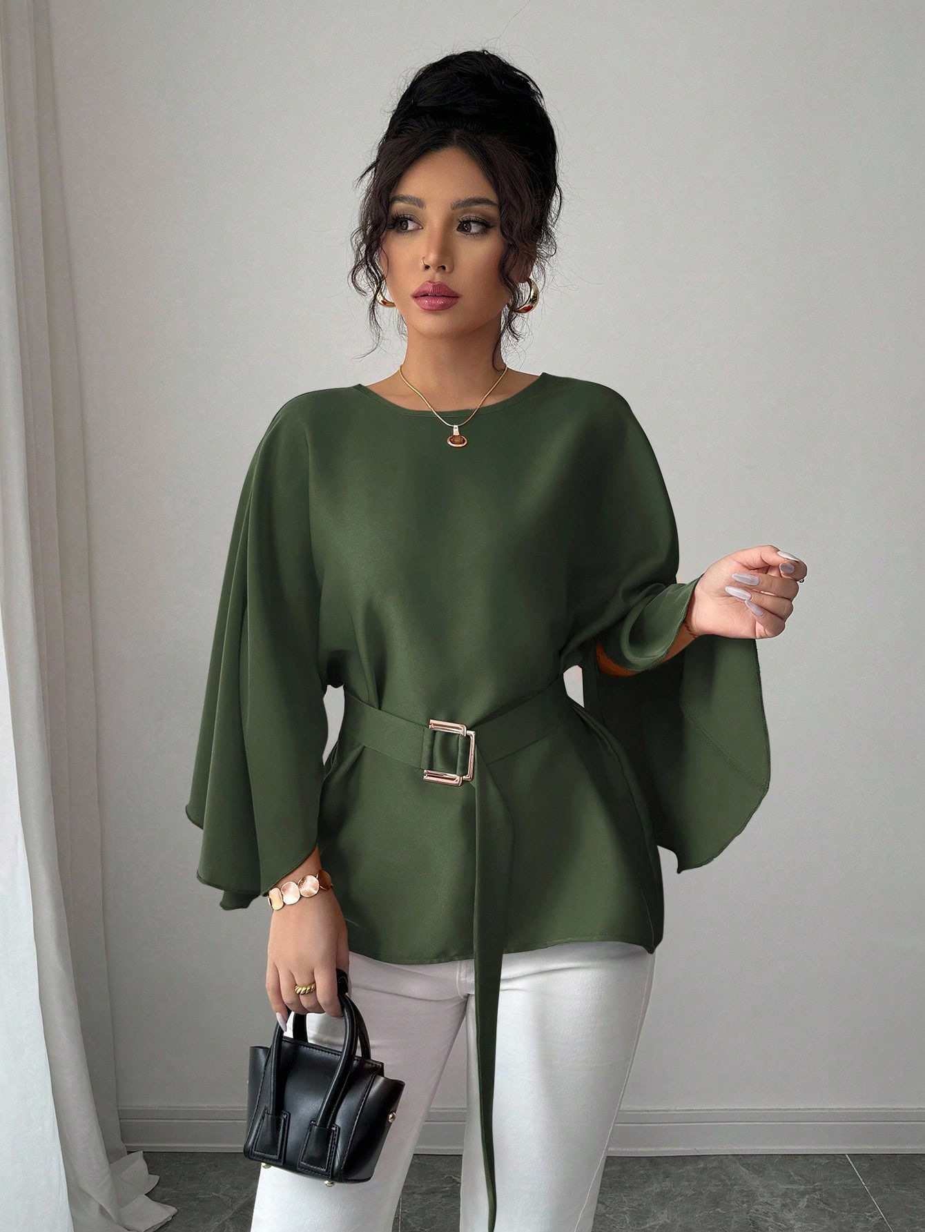 French Vintage Ruffle Sleeve Round Neck Slimming Top