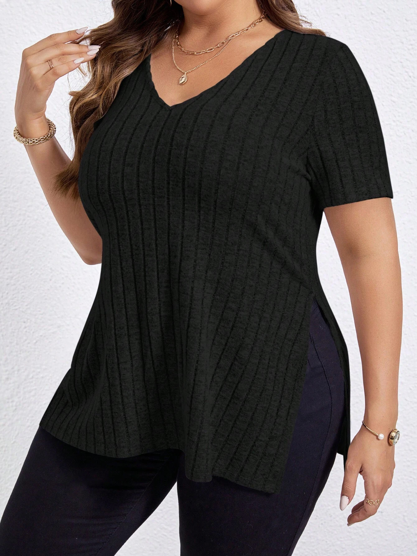 Women's Plus Size Ribbed V-Neck Short Sleeve Split Hem T-Shirt