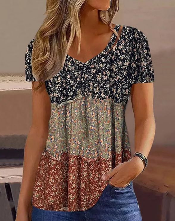 Women's Colorblock V-Neck Short Sleeve Printed T-Shirt