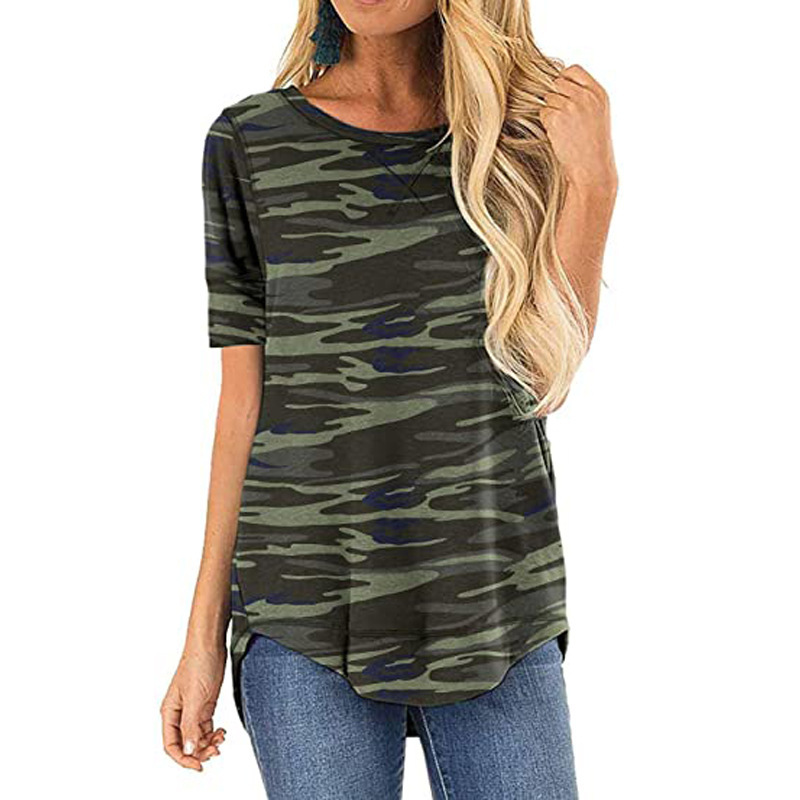 Women's Loose Fit Crewneck Printed Short Sleeve T-Shirt with High-Low Hem