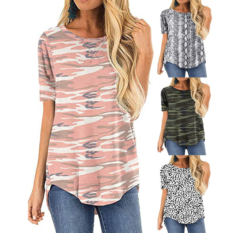 Women's Loose Fit Crewneck Printed Short Sleeve T-Shirt with High-Low Hem