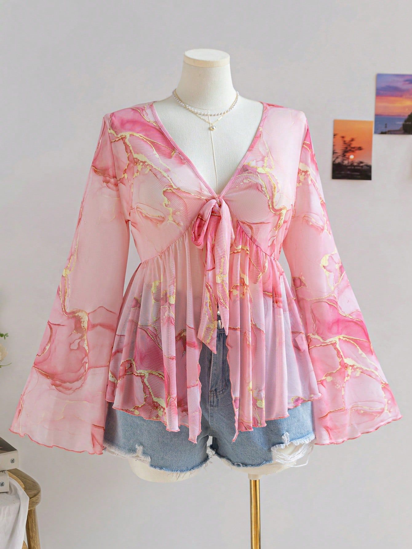 V-Neck Mesh Print Bell Sleeve Loose Vacation Top