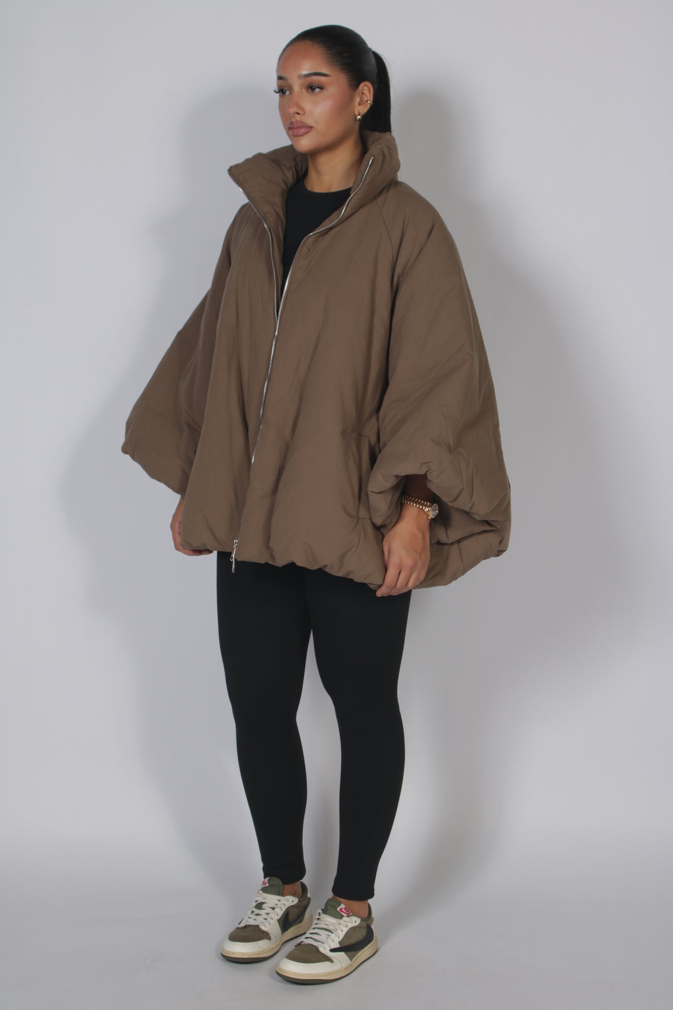 Puffer Choco down coat with a fluffy, voluminous design