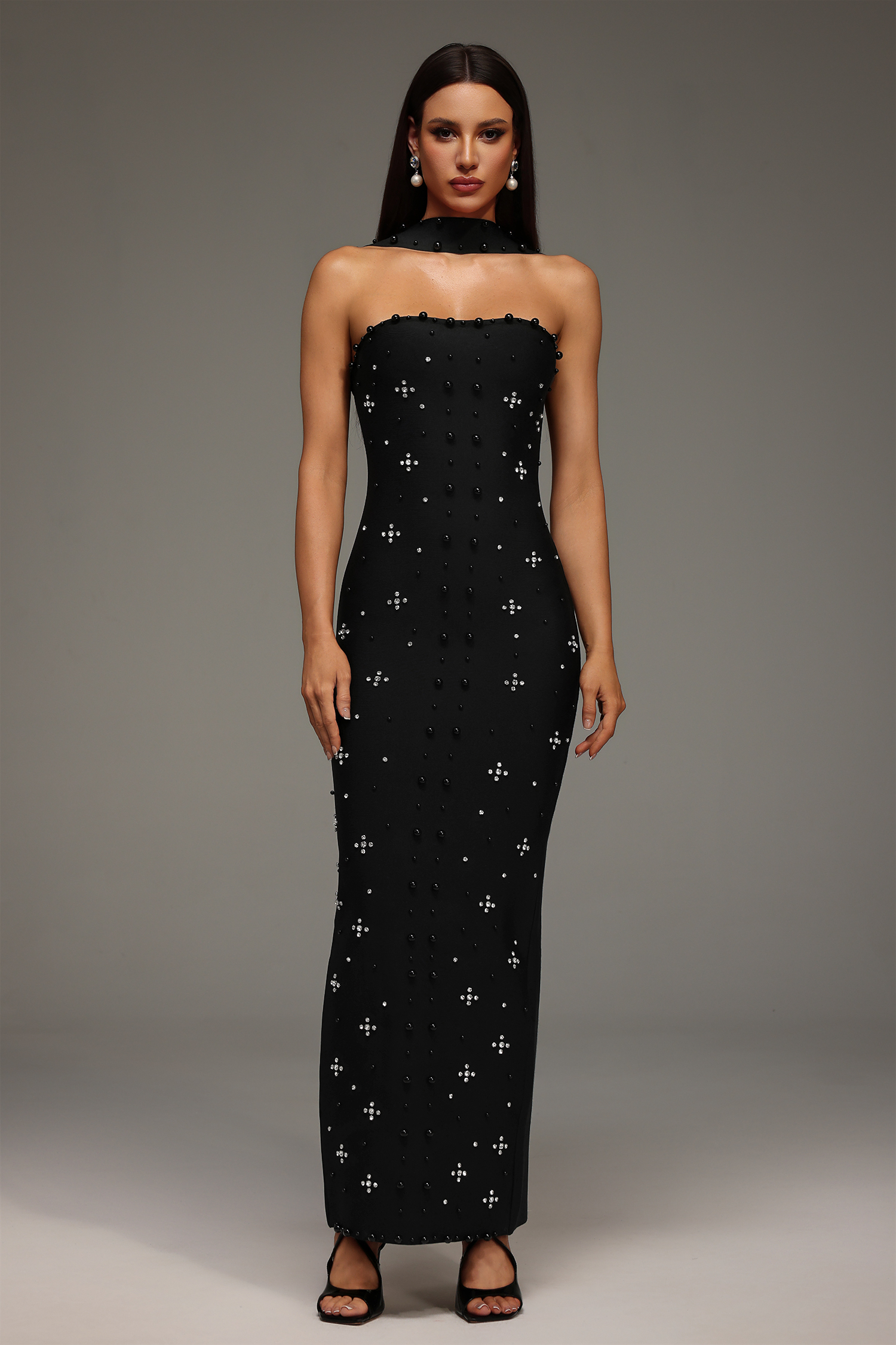 Nesya Sleeveless Pearl Bandage Maxi Dress