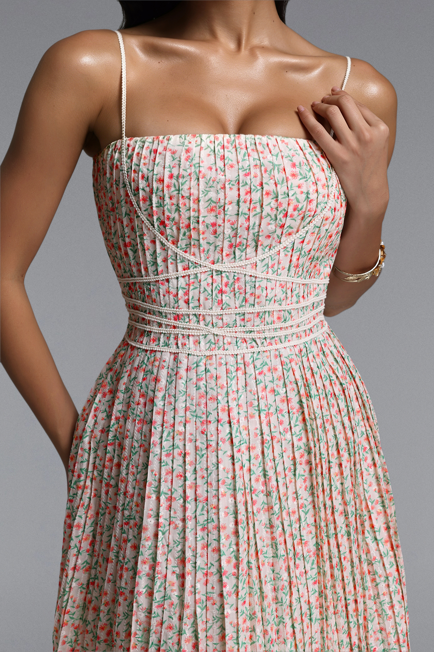 Modan Romantic Cinched Sleeveless Floral Print Pleated Woven Mini Dress