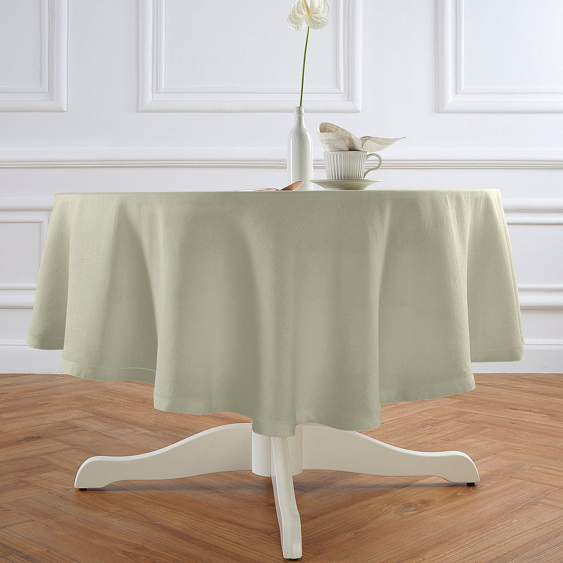 Sonoma Hemstitch Round Tablecloth