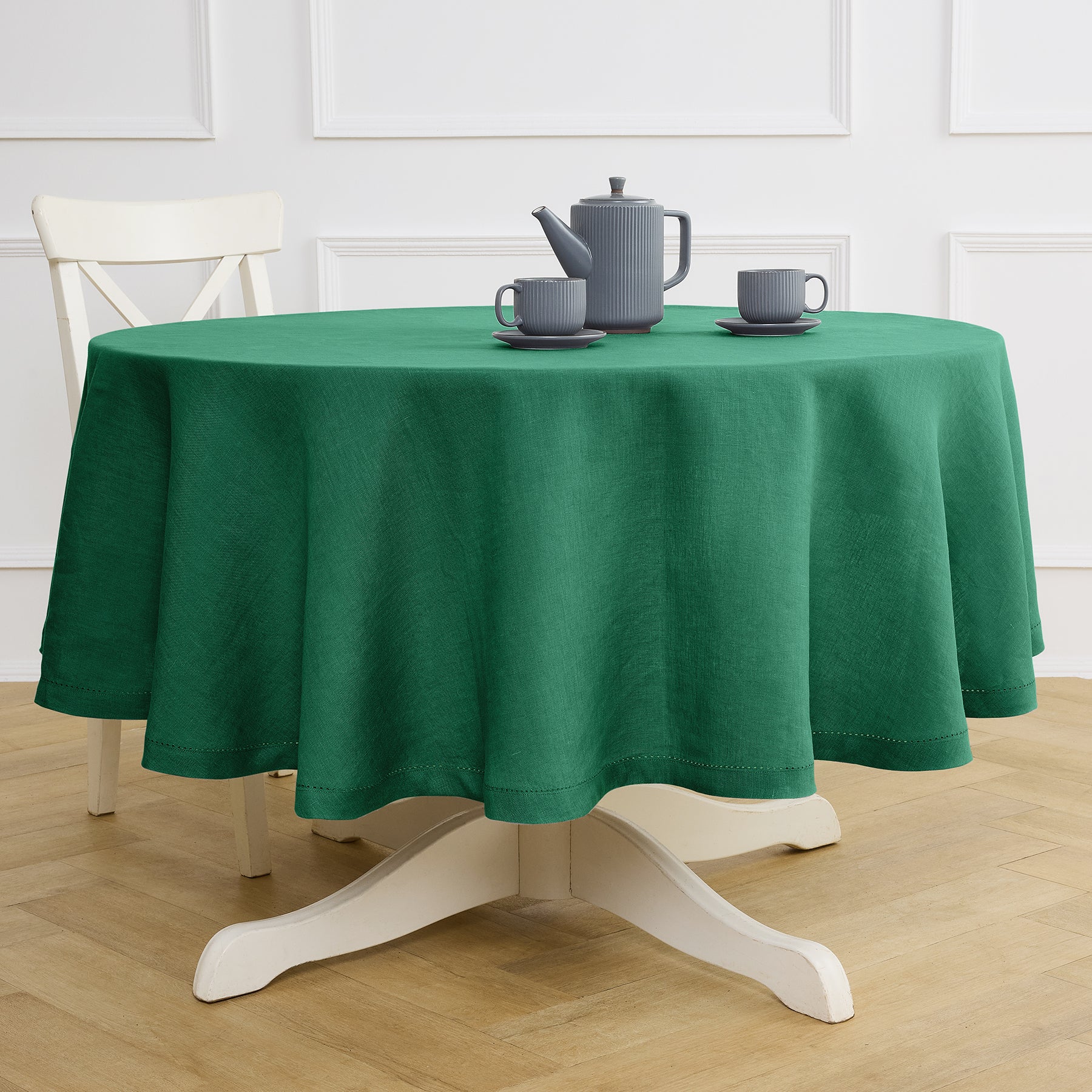 Sonoma Hemstitch Round Tablecloth