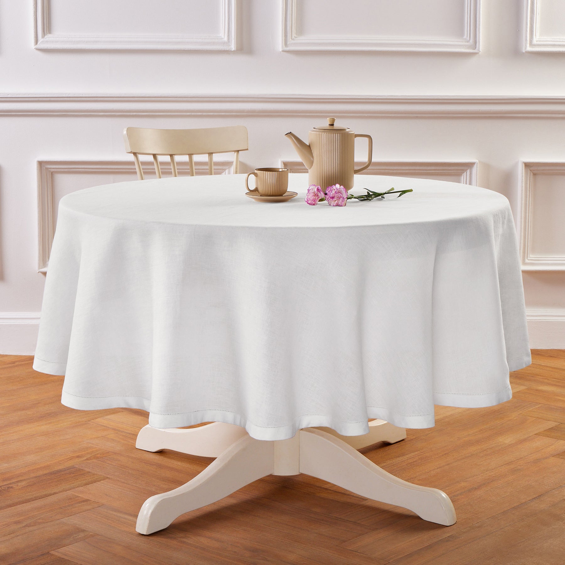 Sonoma Hemstitch Round Tablecloth