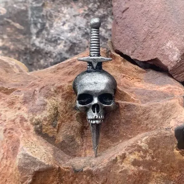 💀100% Handmade - Vintage Gothic Skull Brooch