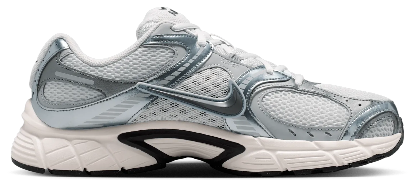 Nike V5 RNR - Photon Dust/Dark Smoke Grey/Smoke Grey - Image 1