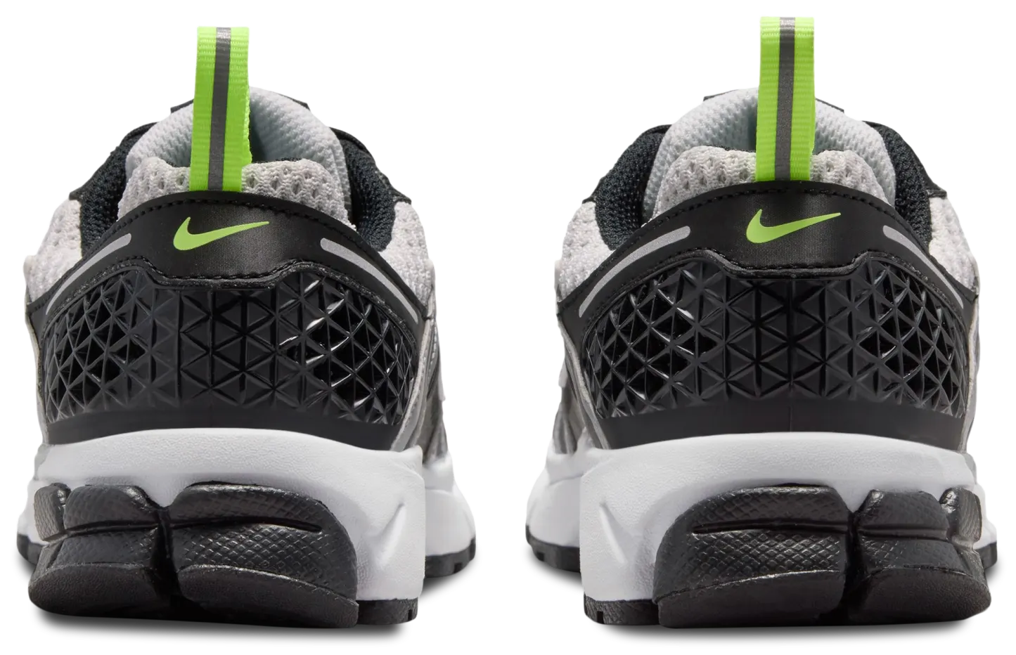Nike Vomero 5 童款 - Black/Metallic Silver/Photon Dust - Image 3