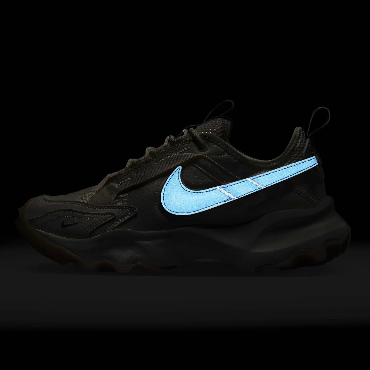 Nike TC 7900 - Lt Brown/Armory Navy/Pale Ivory - Image 6