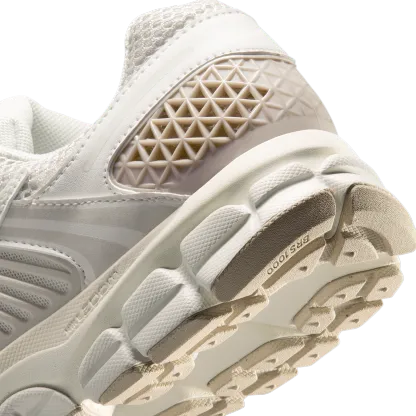 Nike Vomero 5 - Lt Bone/Cream Ii/Phantom - Image 8