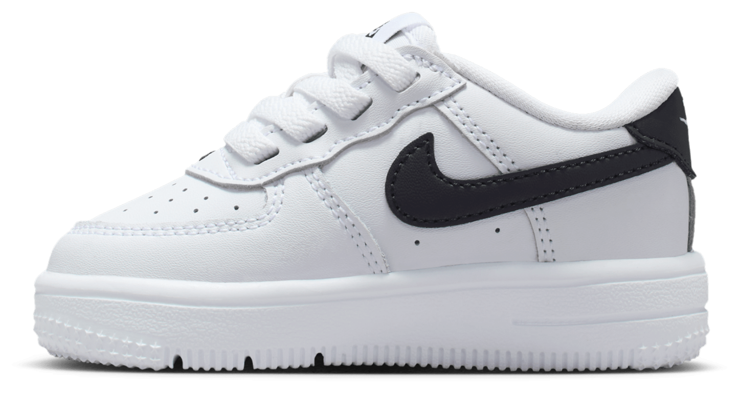 Nike Air Force 1 童款 - White/Black - Image 2