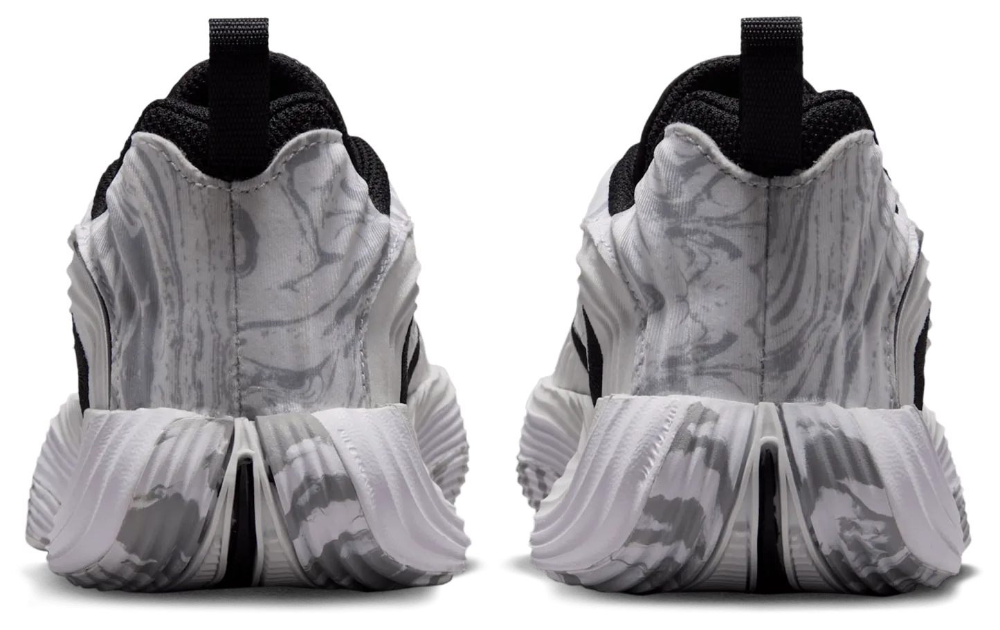 Nike Giannis Immortality 5 童款 - White/Metallic Silver/Off White - Image 3