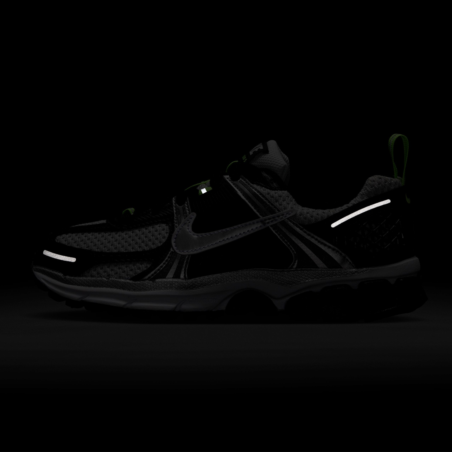 Nike Vomero 5 童款 - Black/Metallic Silver/Photon Dust - Image 6