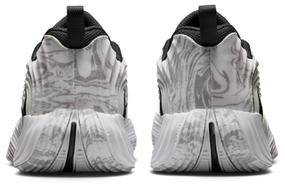 Nike Giannis Immortality 5 童款 - White/Metallic Silver/Off White - Image 3