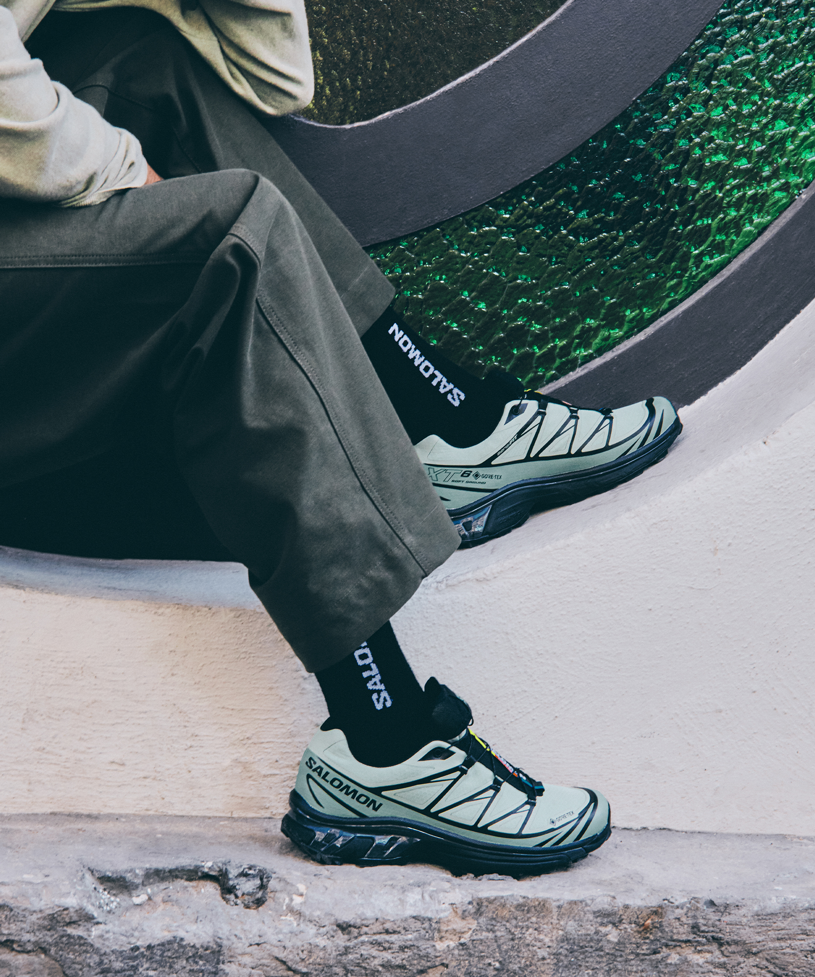 Salomon XT-6 GORE-TEX - Sea Foam / Green Milieu / Black - View 2
