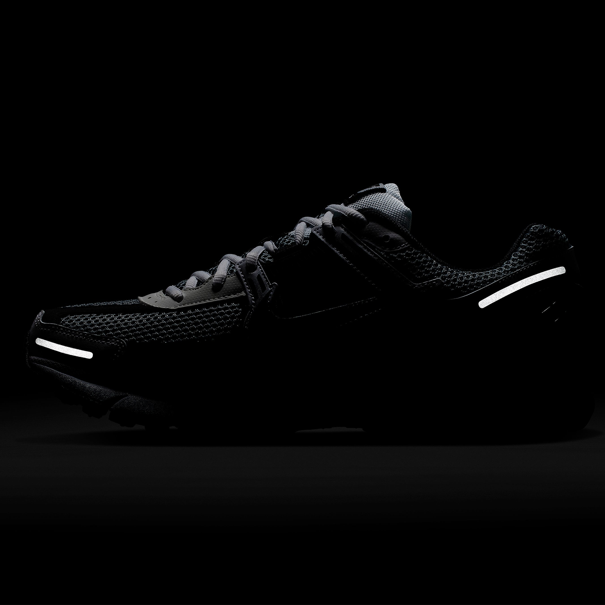 Nike Vomero 5 - Metallic Silver/Dark Grey/Black - Image 7