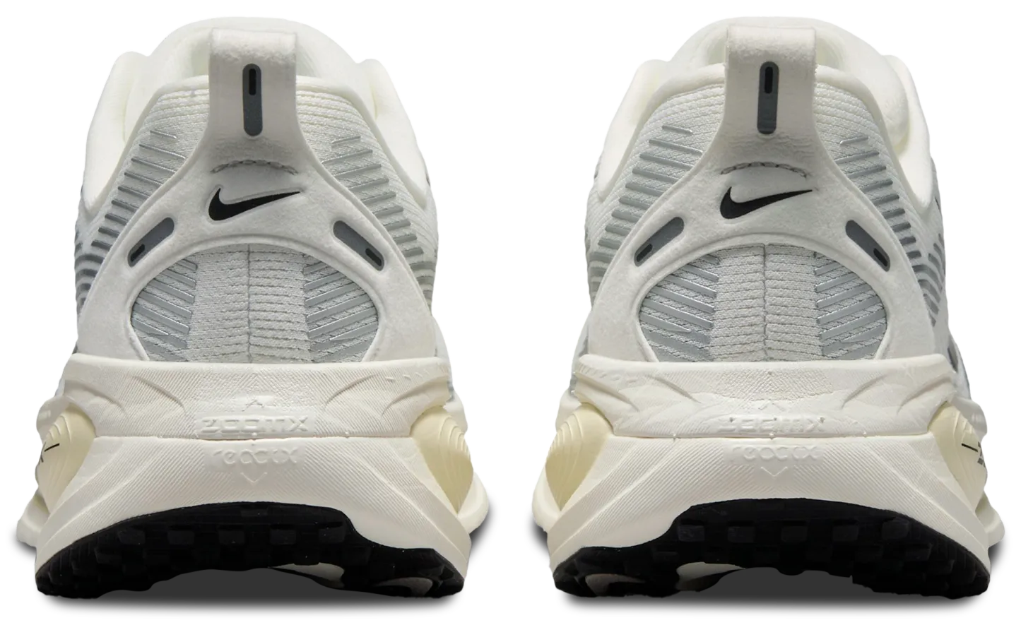 Nike Vomero 18 - Coconut Milk/Black/Summit White - Image 3