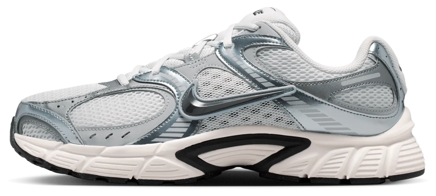 Nike V5 RNR - Photon Dust/Dark Smoke Grey/Smoke Grey - Image 2
