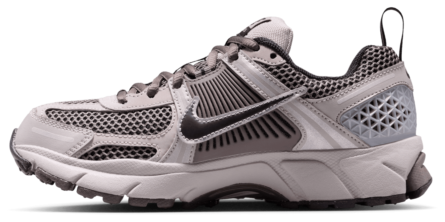 Nike Vomero 5 童款 - Grey/Black/Silver - Image 2