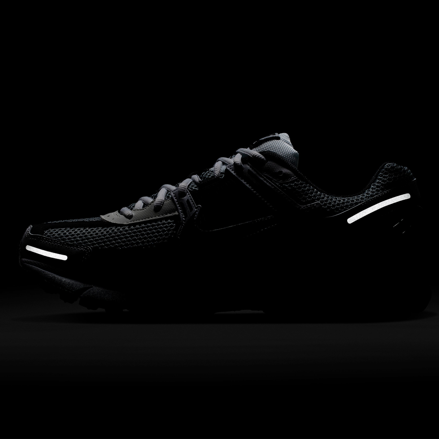 Nike Vomero 5 - Metallic Silver/Dark Grey/Black - Image 7