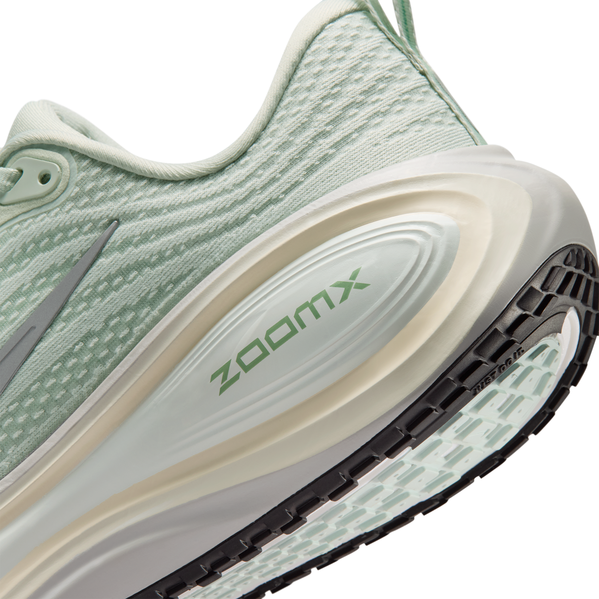 Nike Vomero Plus - Mtlc Silver/Lt Silver/Barely Green - Image 8