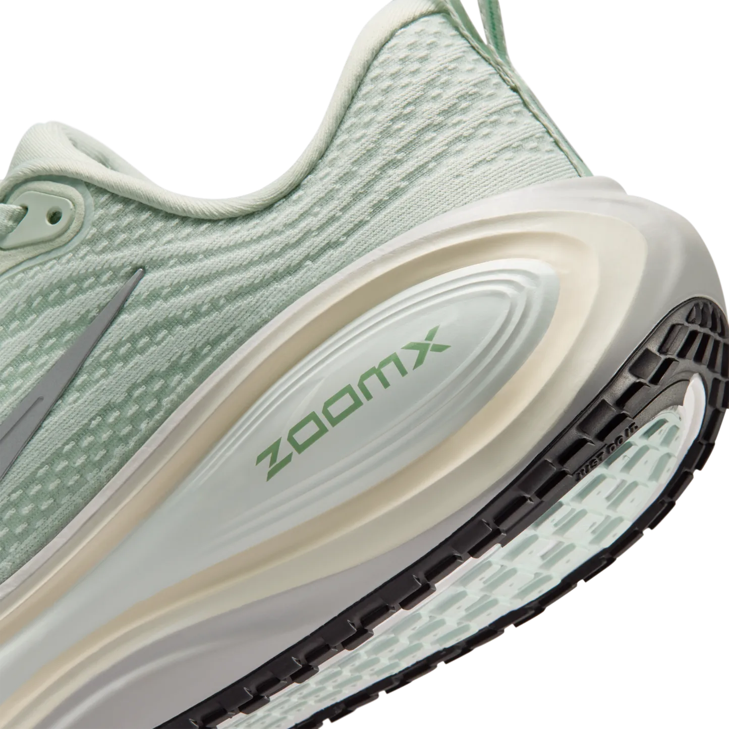 Nike Vomero Plus - Mtlc Silver/Lt Silver/Barely Green - Image 8