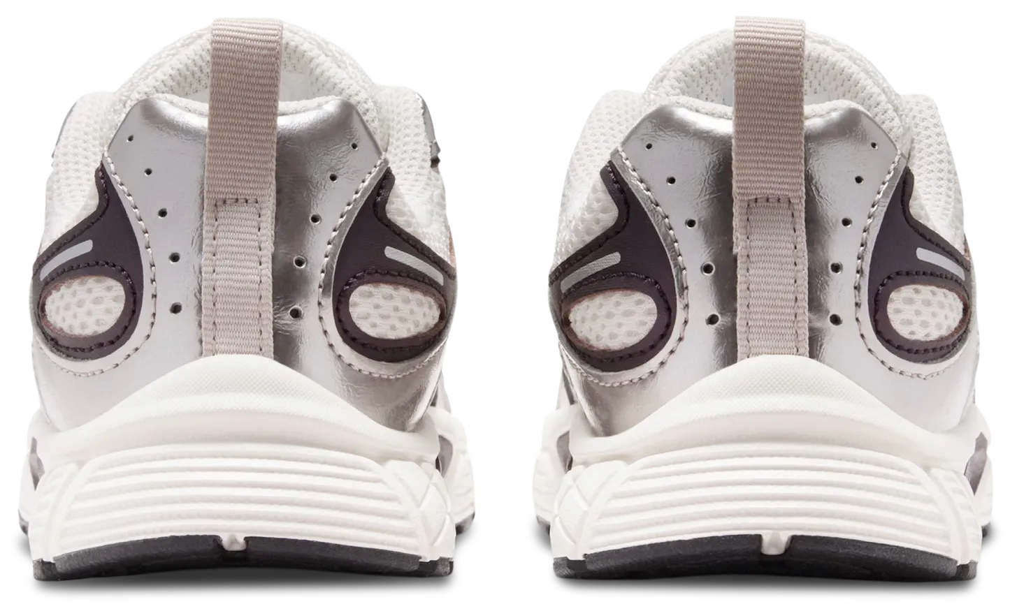 Nike V5 RNR 童款 - White/Silver - Image 3