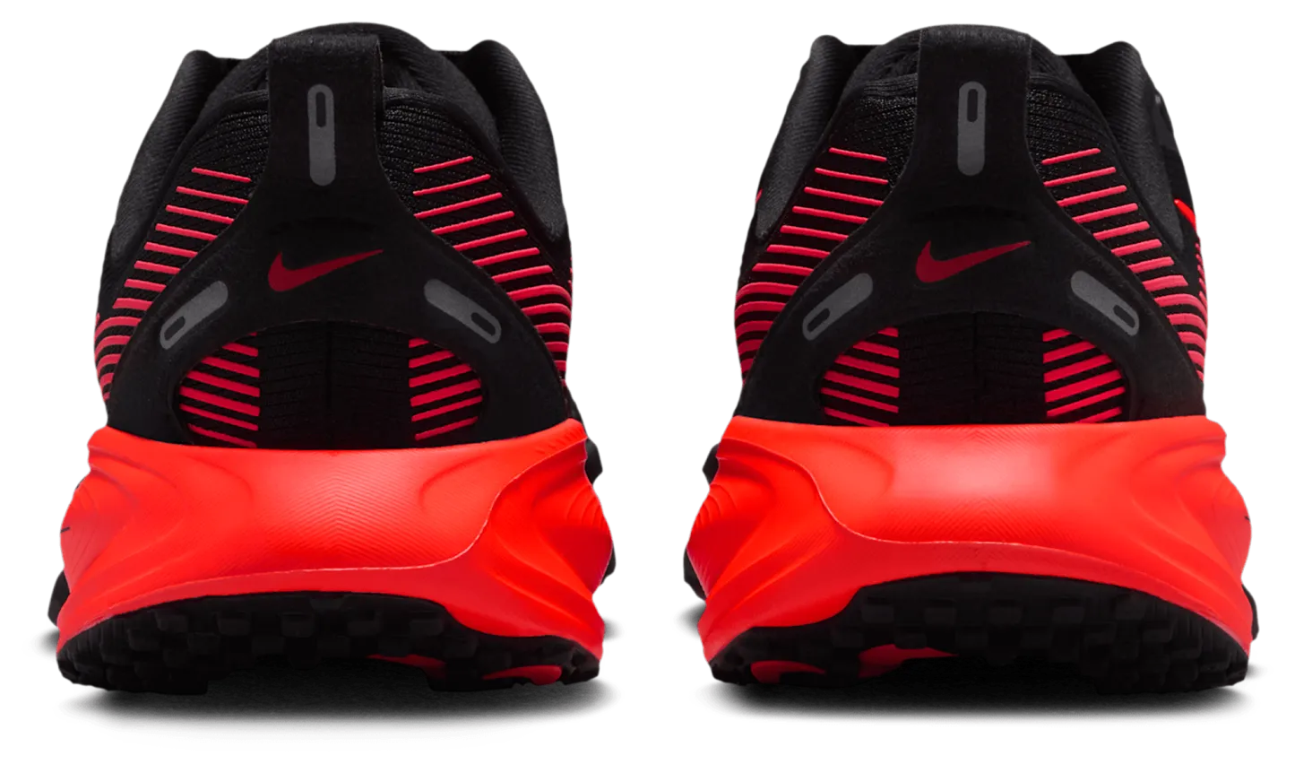 Nike Vomero 18 童款 - Black/Bright Crimson/Anthracite - Image 3