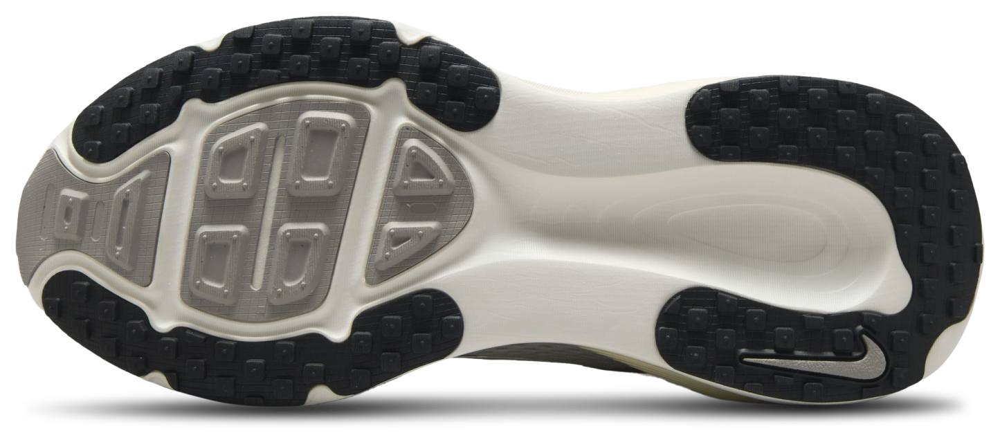 Nike Vomero 18 - Coconut Milk/Black/Summit White - Image 5