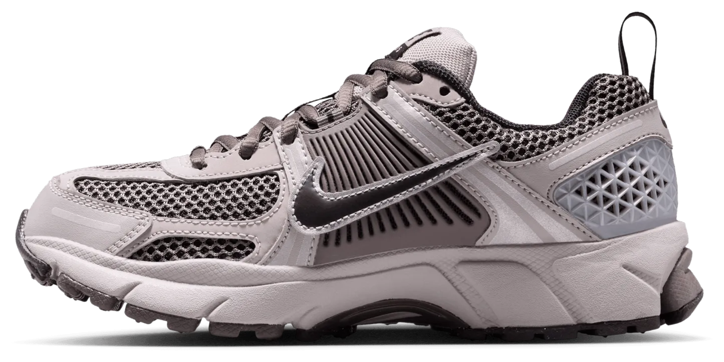 Nike Vomero 5 童款 - Grey/Black/Silver - Image 2