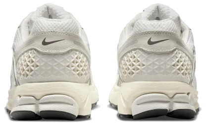 Nike Vomero 5 - Grey/Grey/Beige - Image 3