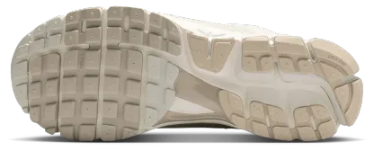 Nike Vomero 5 - Lt Bone/Cream Ii/Phantom - Image 5