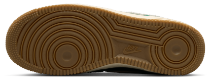 Nike Air Force 1 '07 LE Low - Malachite/Coconut Milk/Univ Gold - Image 5